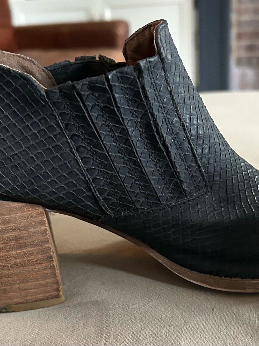 Women's Black Textured Leather Block Heel Ankle Boot